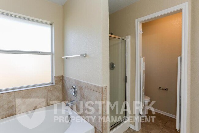 Building Photo - 4300 Capri Dr