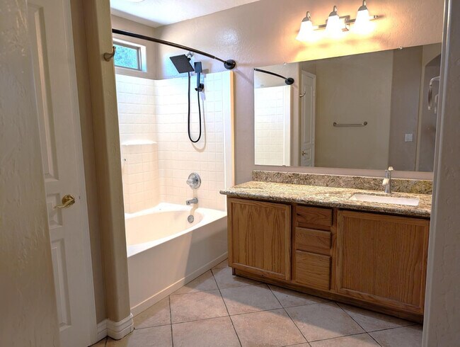 Building Photo - 4226 N 92nd Ln