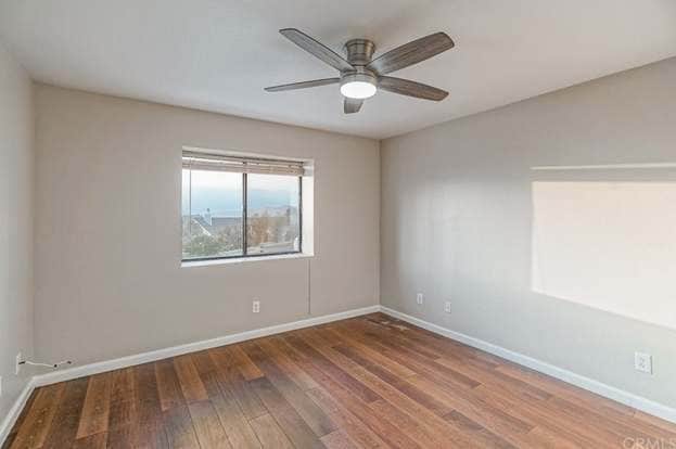 Building Photo - 7380 Live Oak Dr