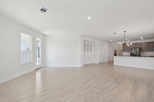 Building Photo - 28303 Little Hollow CT