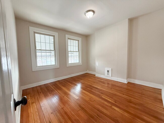 Building Photo - 2702 Greenmount Ave