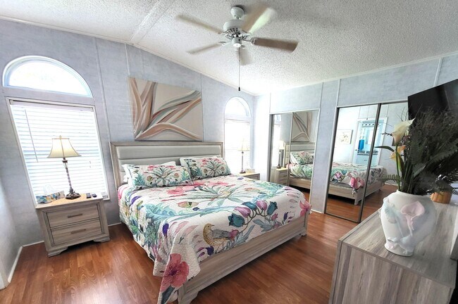 Building Photo - 8403 Delphinium Ct