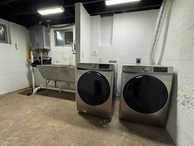 Building Photo - 506 NW Fort Sill Blvd