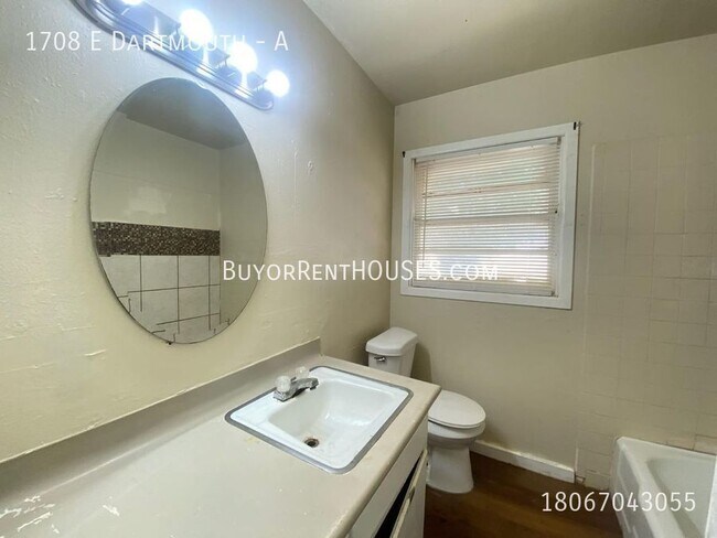 Building Photo - PRICE REDUCTION! $499 Move-In Special (+ a...