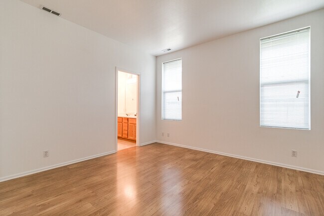 Building Photo - Beautiful 3-Bedroom, 2-Bath Home In Barger Area Of West Eugene!