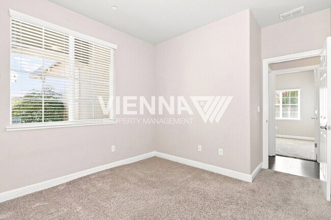 Building Photo - 2768 Poppintree Ln
