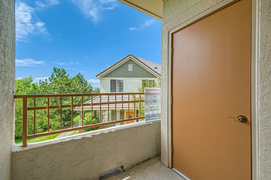 Building Photo - 22580 E Ontario Dr