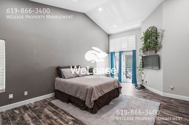 Building Photo - 15147 Avenida Rorras