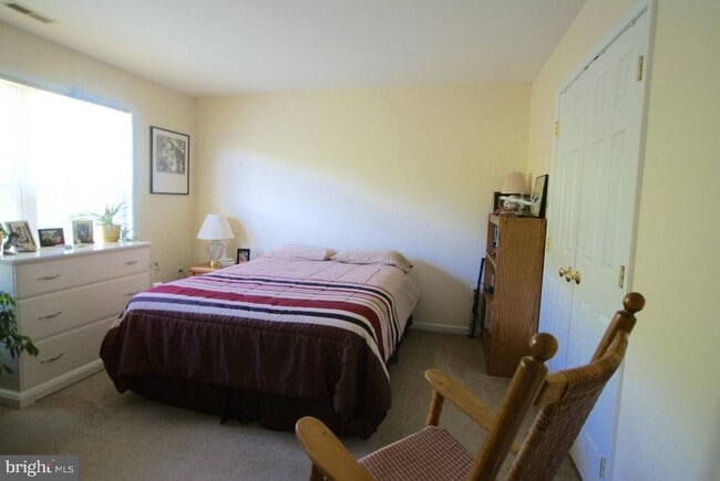 Building Photo - 104 Eastside Ln