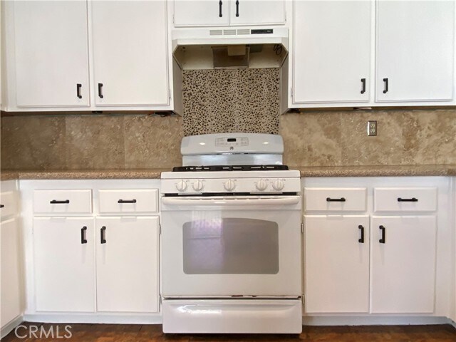 Building Photo - 26231 Thistle Glen