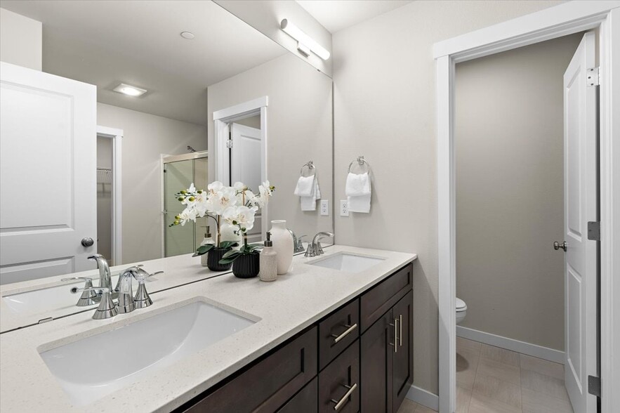 Building Photo - 9612 19th Ave SE