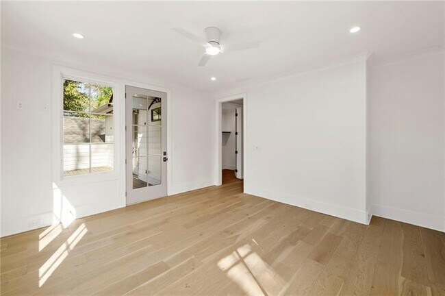 Building Photo - 1074 Moores Mill Rd NW