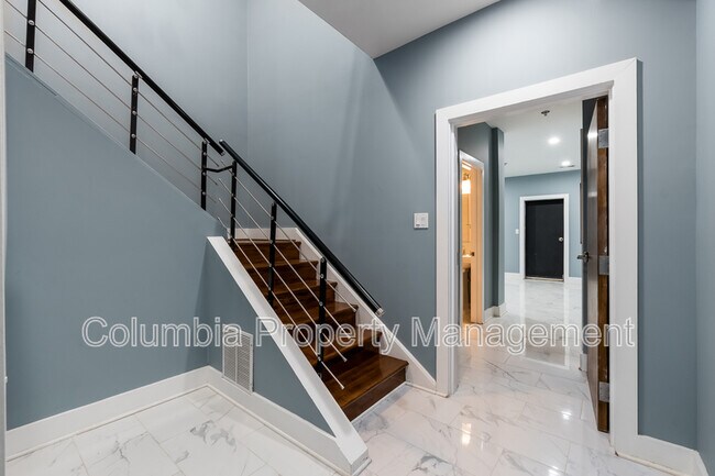 Building Photo - 1553 9th St NW