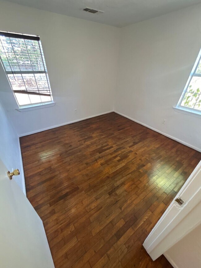 Building Photo - The stunning home feels like home!