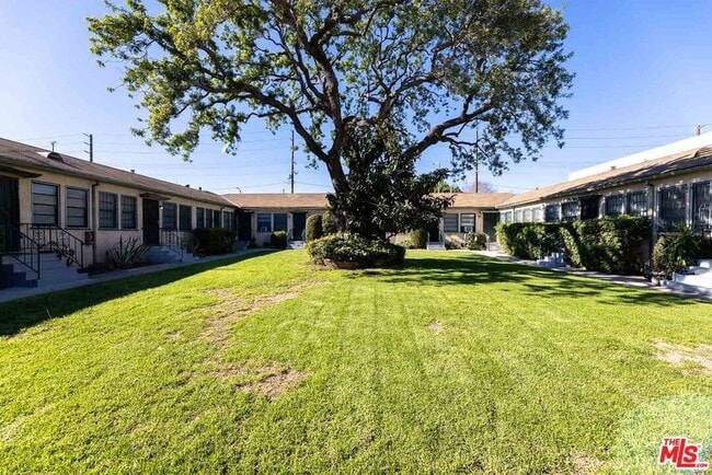 Building Photo - 1940 S Robertson Blvd