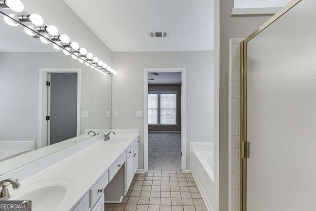 Building Photo - 2421 Elkhorn Ter