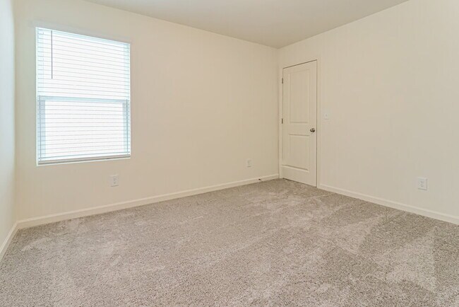 Building Photo - 103 Bentwater Wy