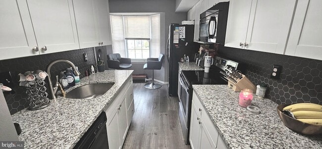 Building Photo - 6266 Ducketts Ln