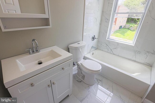 Building Photo - 4415 Old York Rd