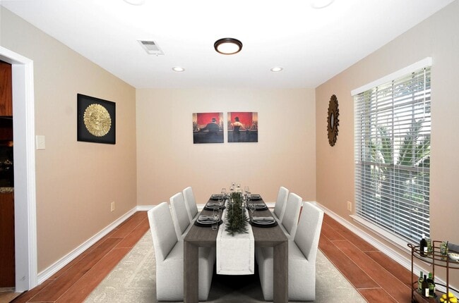 Building Photo - 6011 Arboles Dr