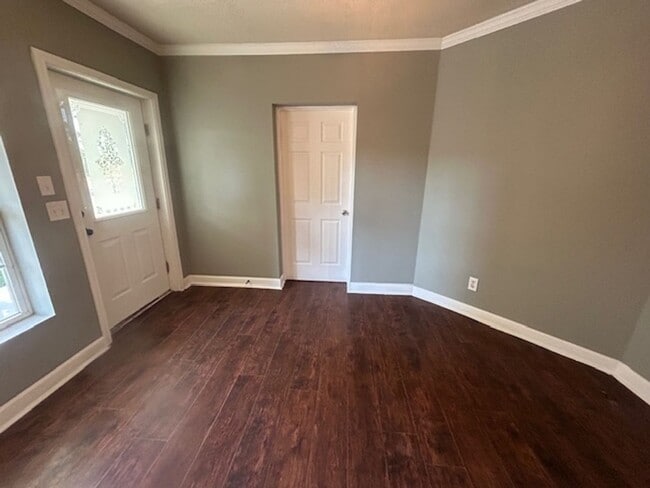 Building Photo - 3530 Beaumont Ave