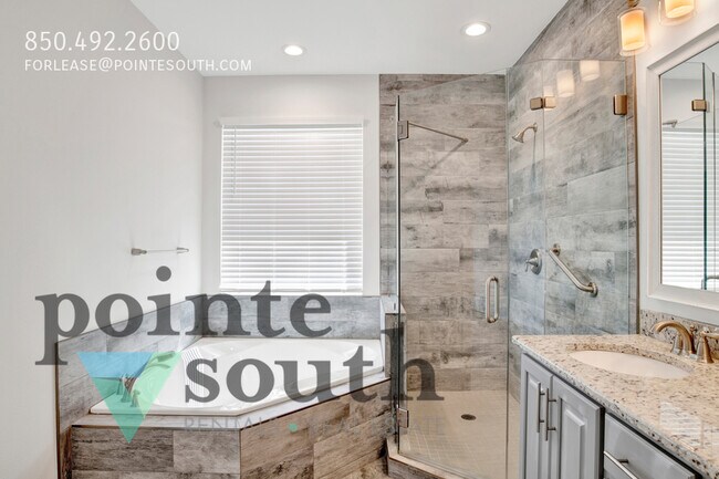 Building Photo - 16262 Tarpon Dr