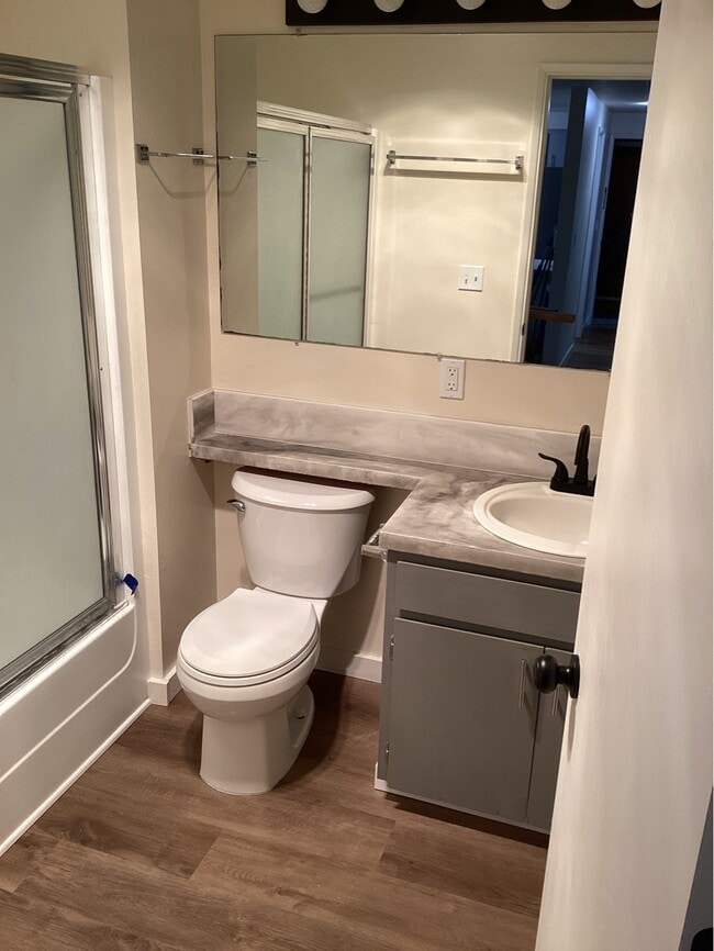 Building Photo - 326 SW 12th St