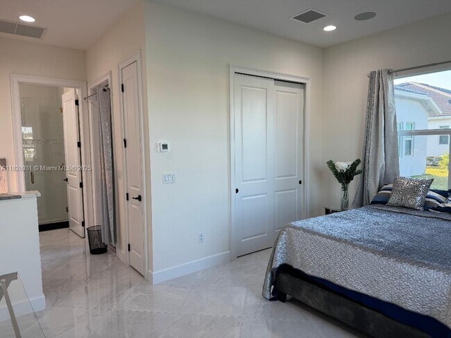 Building Photo - 4691 Estates Cir