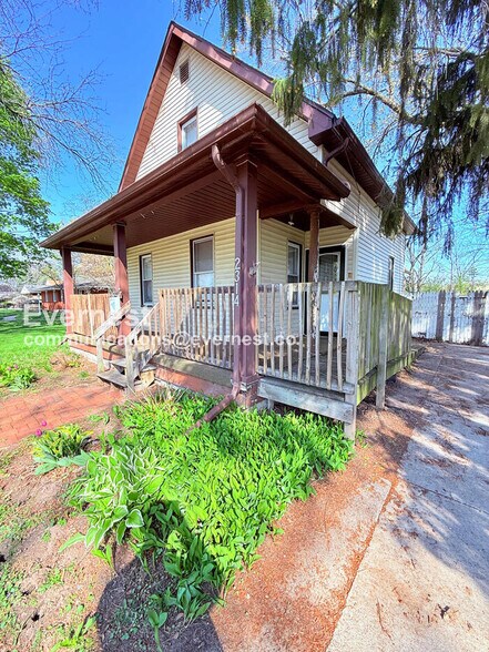 Building Photo - 2314 Airline Ave