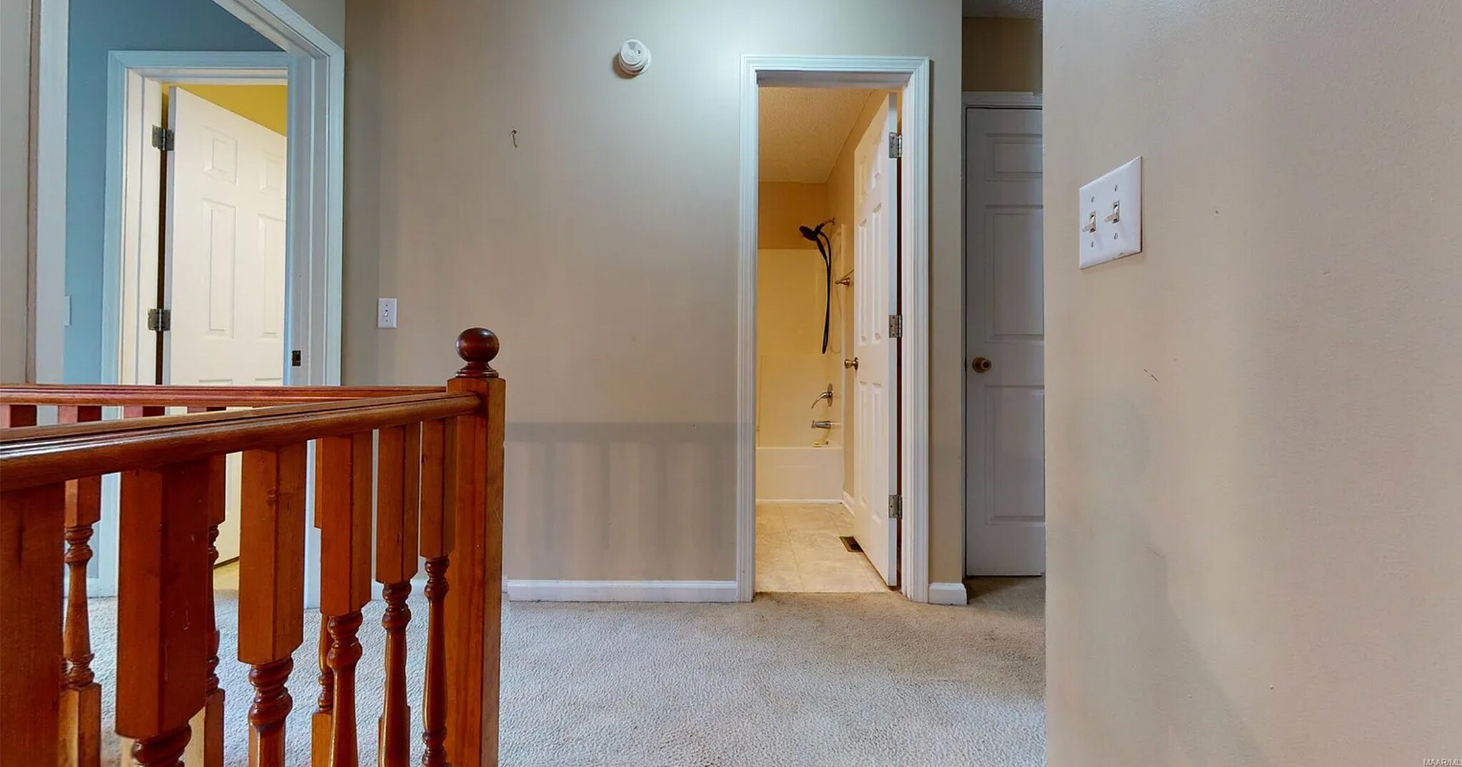 Building Photo - 166 Commons Dr