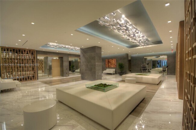 Building Photo - 400 Sunny Isles Blvd