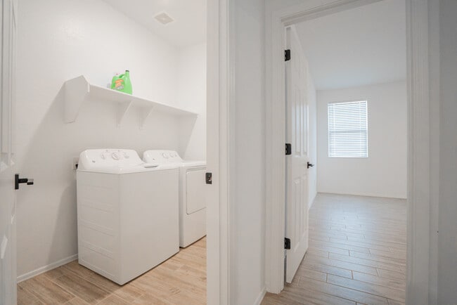 Building Photo - 46870 W Cansados Rd