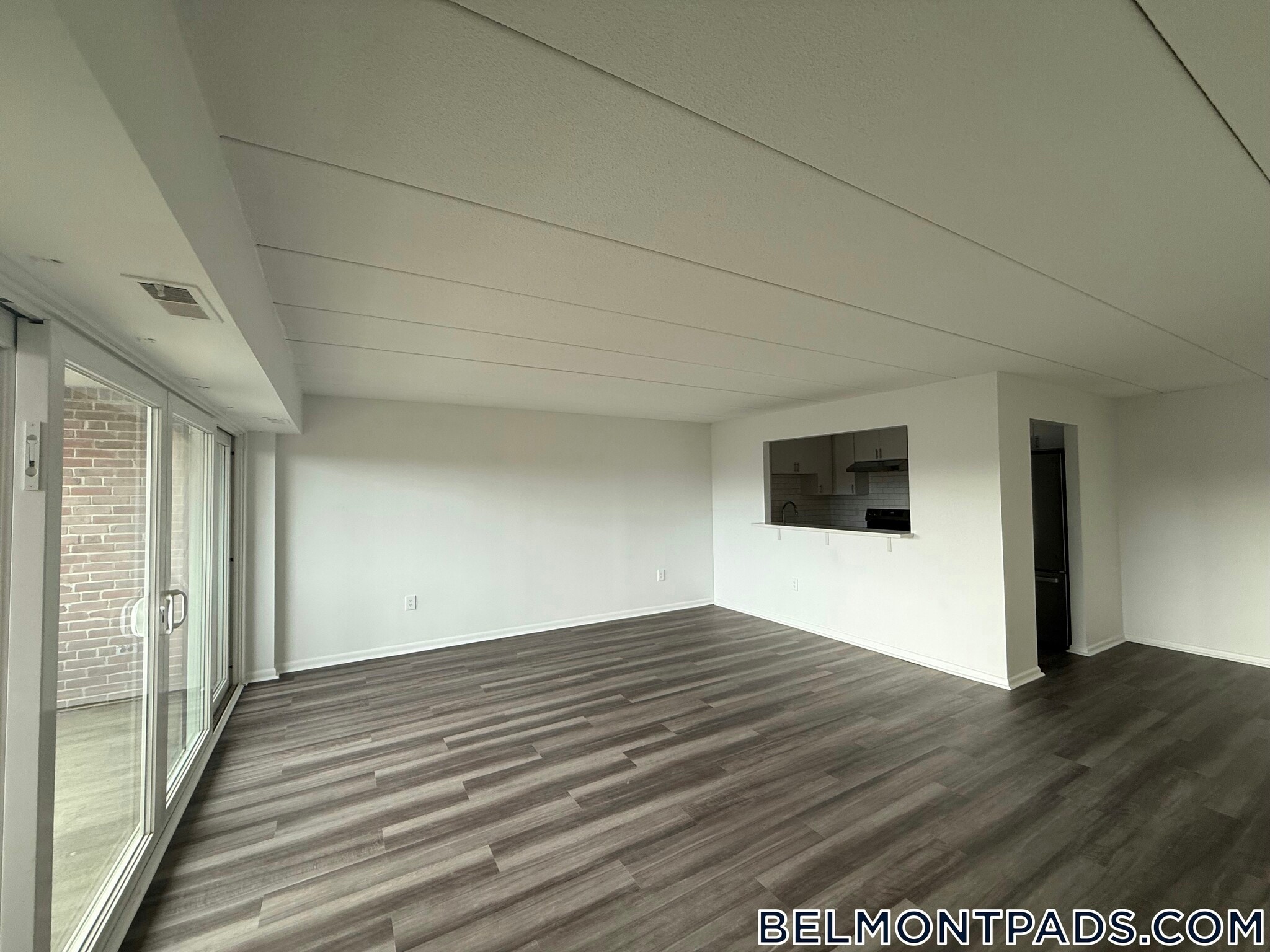 Building Photo - 53 Hill Rd