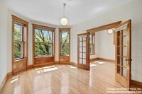 Building Photo - 848 - 850 Waveland Ave.