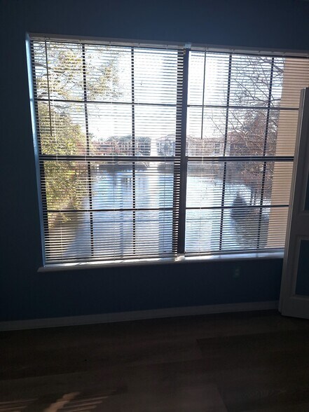 Lake view from the living - 6137 Metrowest Blvd