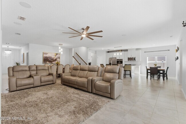 Building Photo - 454 Willow Lake Dr