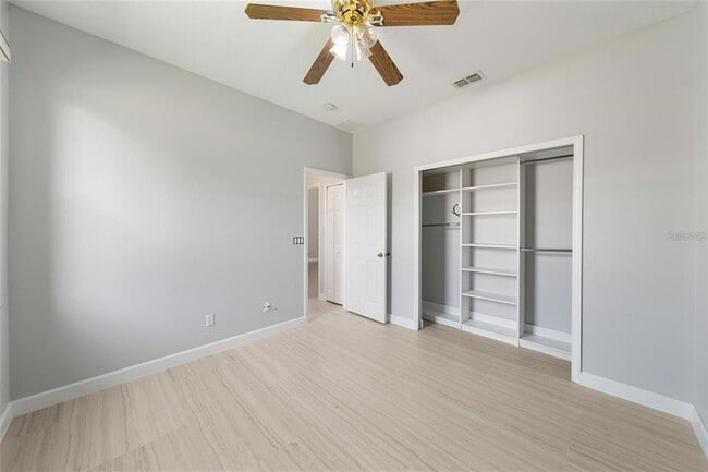 Building Photo - 3434 Bromfield Dr