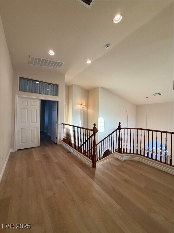 Building Photo - 1016 Bonitos Suenos St