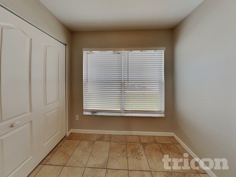 Building Photo - 11119 Bramblebrush St