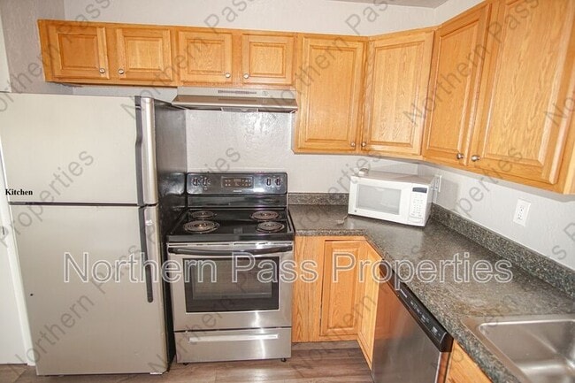 Building Photo - 4433 N Stanton 507