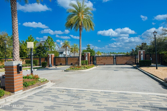 Building Photo - 11409 Madelynn Dr