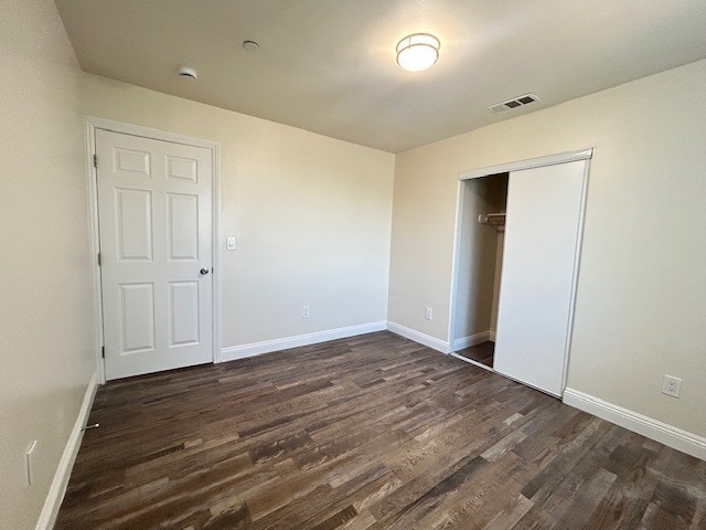 Building Photo - 213 1/2 E 84th Pl