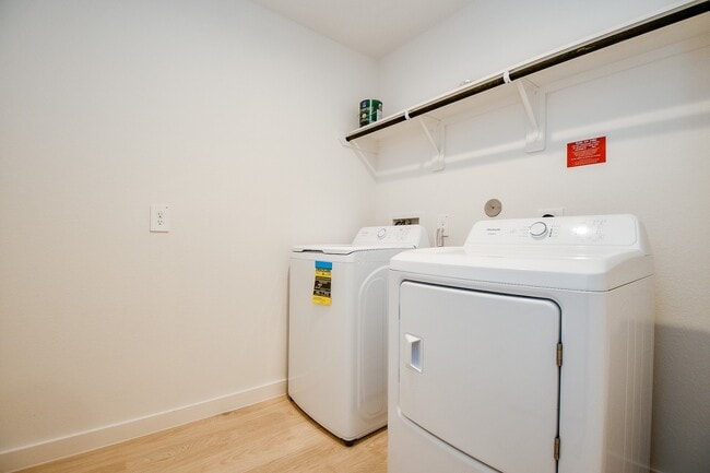 Building Photo - 30406 Canterbury Flds Dr