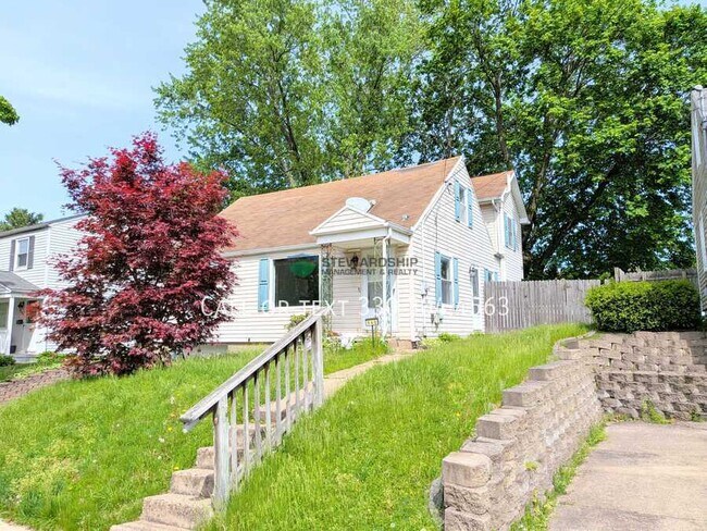 Building Photo - 940 17th St NE