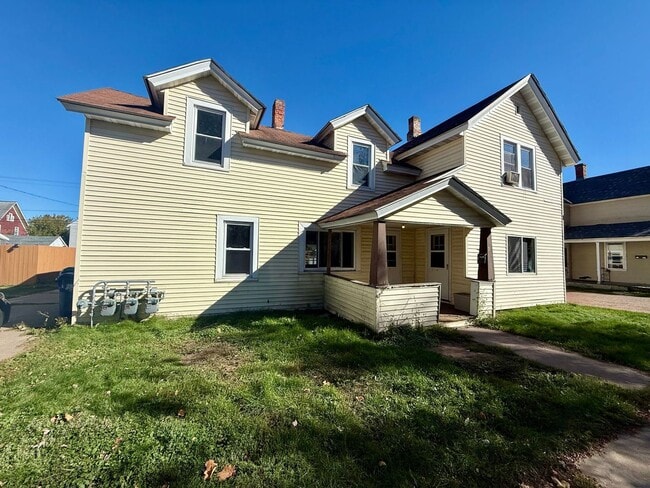 Building Photo - 915 S 4th Ave