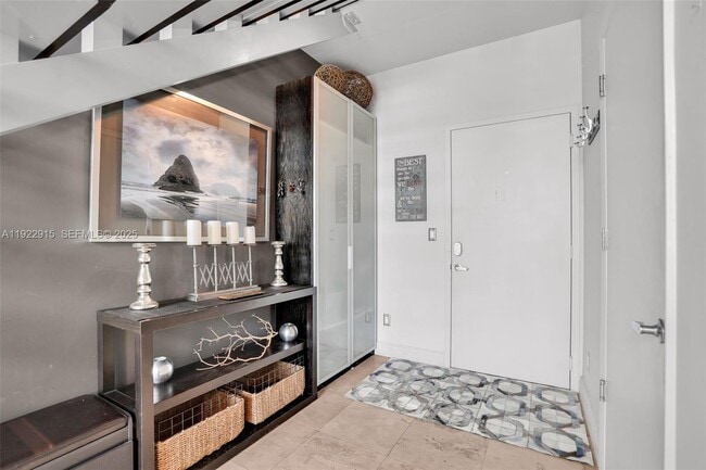 Building Photo - 690 SW 1st Ct