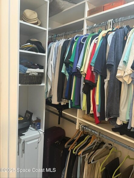 Building Photo - 1805 Noel Pl