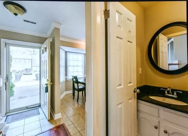 Building Photo - 5738 Rivermill Cir