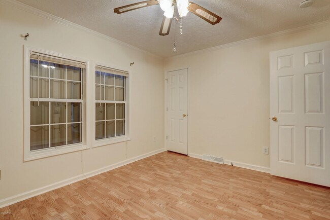 Building Photo - 428 Capeside Dr