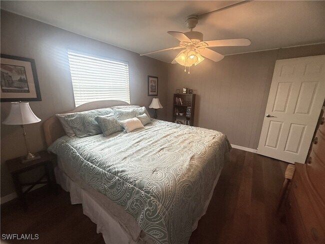 Building Photo - 455 Jacaramba Ct